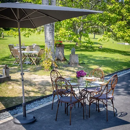 Le Domaine D'angerville - Le Bed & Breakfast