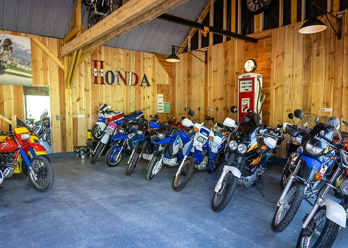 Le Domaine D’angerville - Le Couette-café 4*